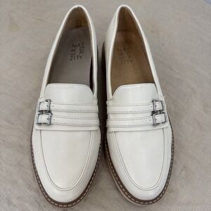 Naturalizer  Women's Eiffel  Buckle Slip-On Loafer Patent Leather Tan Size 8.5